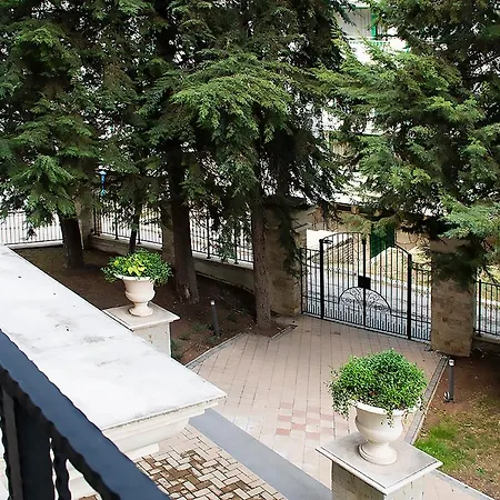 아파트 Trinity Apartment
