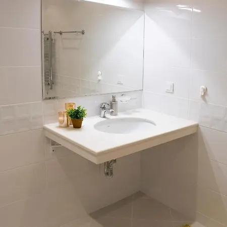Trinity Apartment 아파트