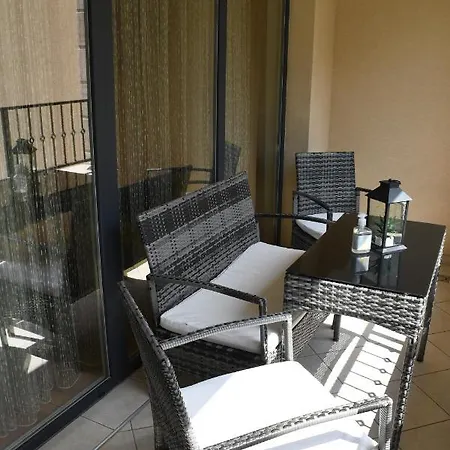 아파트 Trinity Apartment 산콘스탄틴앤헬레나