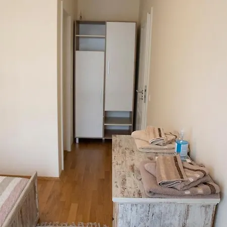 아파트 Trinity Apartment *